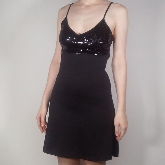 Sparkly Sequins Fitted Backless Mini Dress - Picture 1 of 13